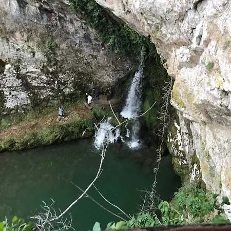 בקתה La Cotaraxa